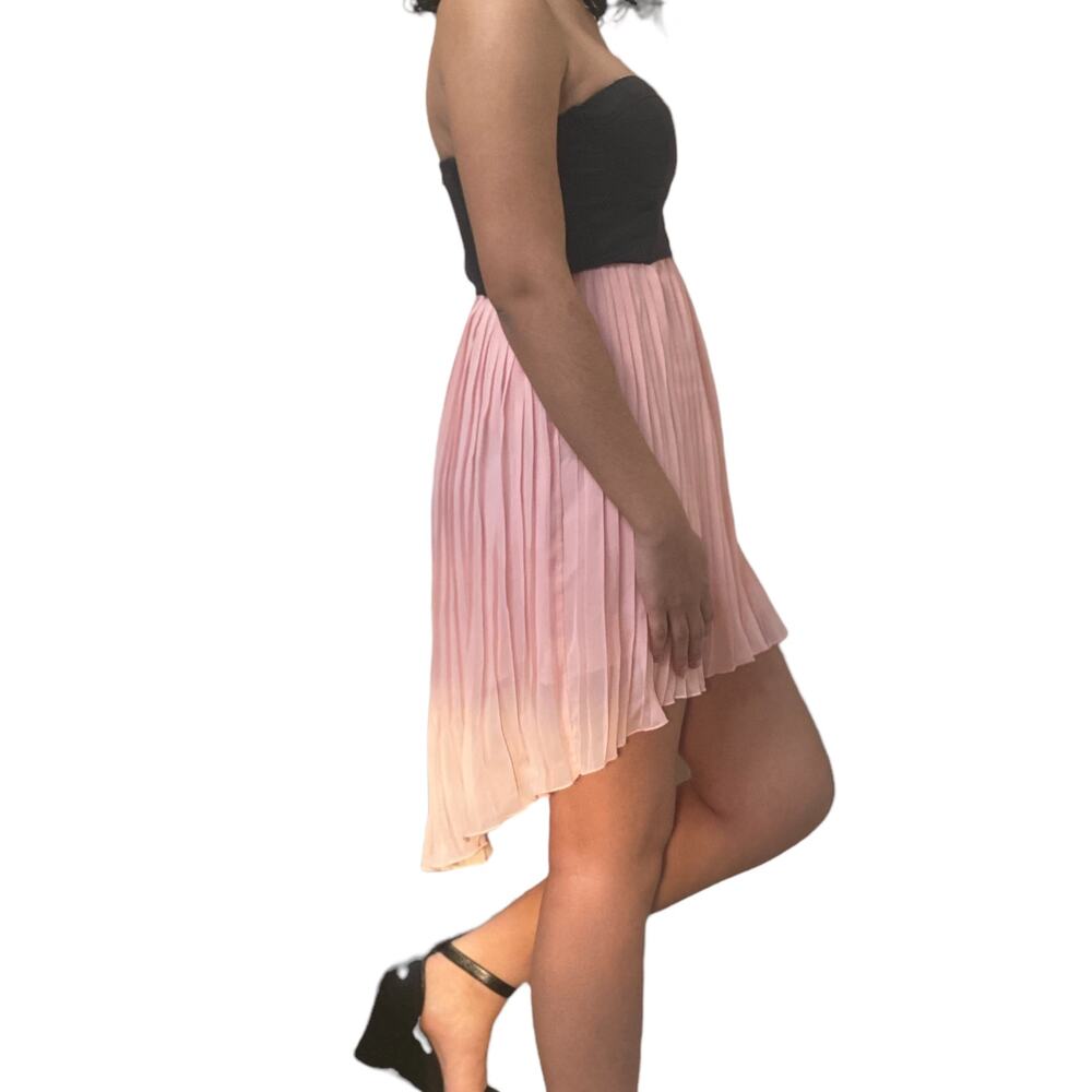 Material Girl strapless pink black accordion dress M